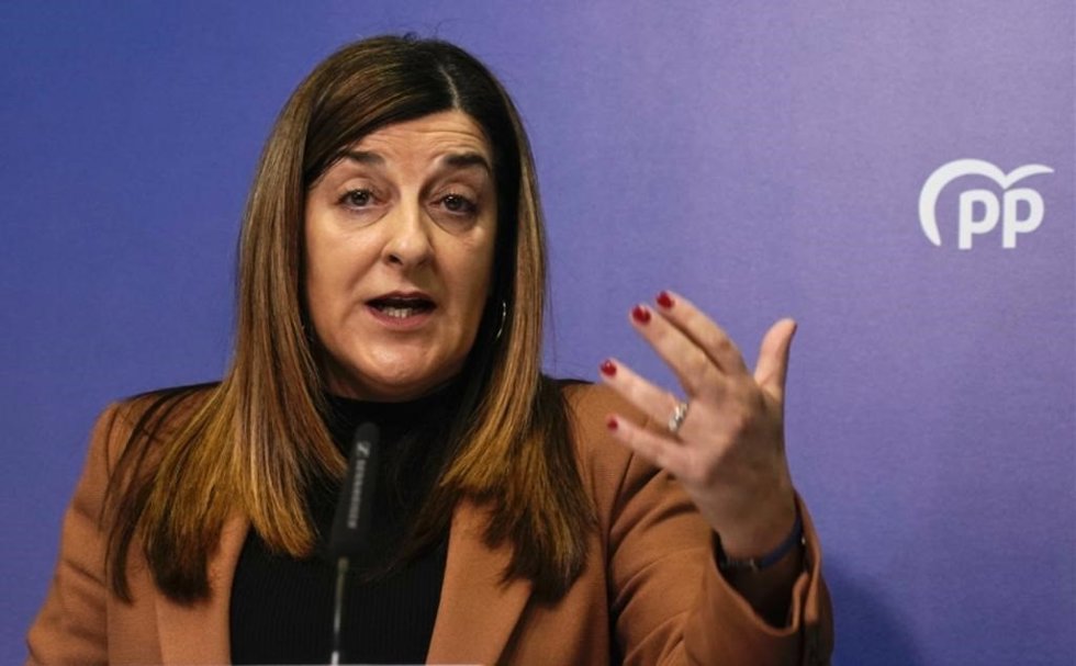 La presidenta del PP de Cantabria, María José Sáenz de Buruaga