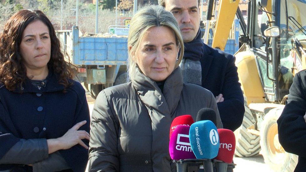 Tolón destaca que aumentar plazas hoteleras y proteger patrimonio es "totalmente