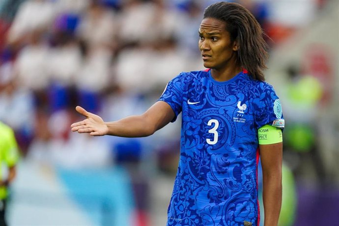 Archivo - Wendie Renard durante un partido con la selección francesa de fútbol