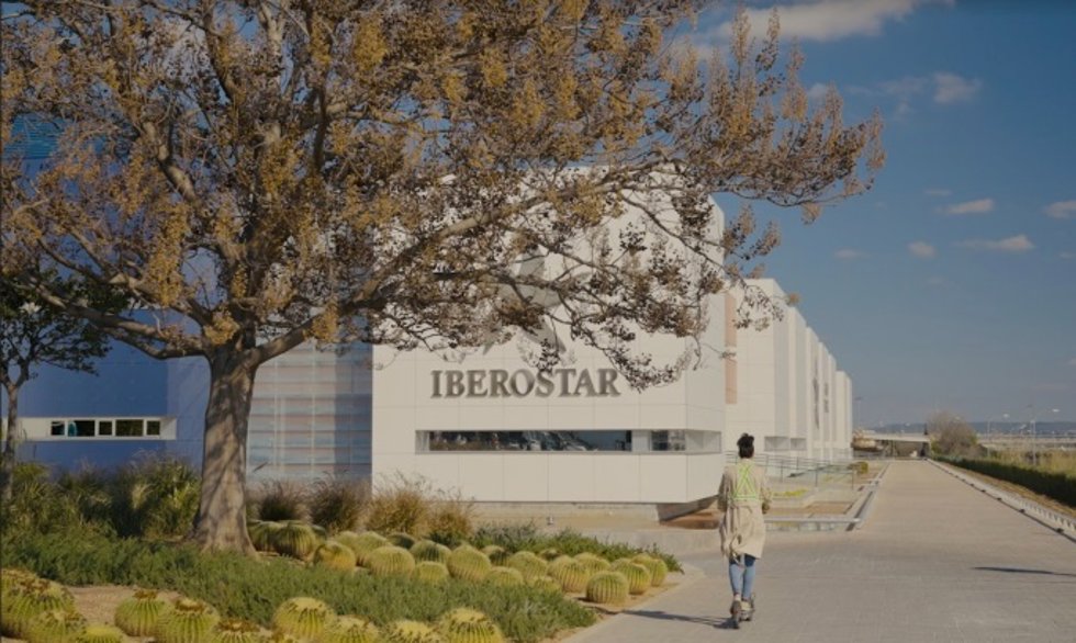 Iberostar lanza un plan de movilidad sostenible para reducir un 50% las emisiones en el desplazamiento de trabajadores.