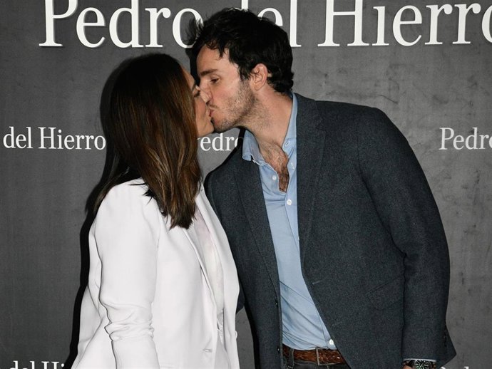 Archivo - TAMARA FALCÓ E ÍÑIGO ONIEVA EN EL DESFILE DE PEDRO DEL HIERRO EN LA MERCDES-BEZ FASHION WEEK DE MADRID    Europa Press Reportajes / Europa Press    16/2/2023