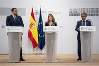 Barbón dice que las compensaciones pactadas con el Ministerio marcan un punto de no retorno para el ferrocarril