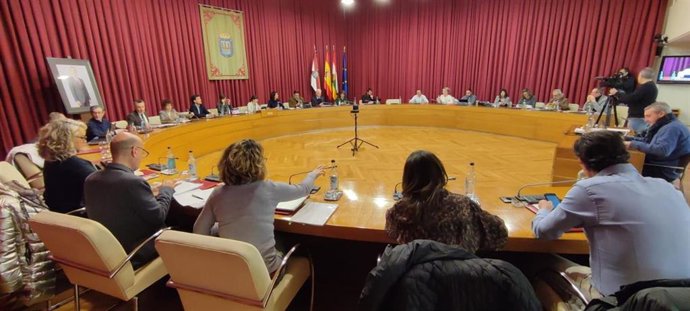 Imagen del pleno del Ayuntamiento de Logroño, reunido en sesión extraordinaria para aprobar los Presupuestos 2023