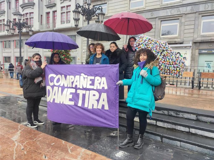 Presentación de la movilización feminista que se celebrará en Mieres por el 8-M