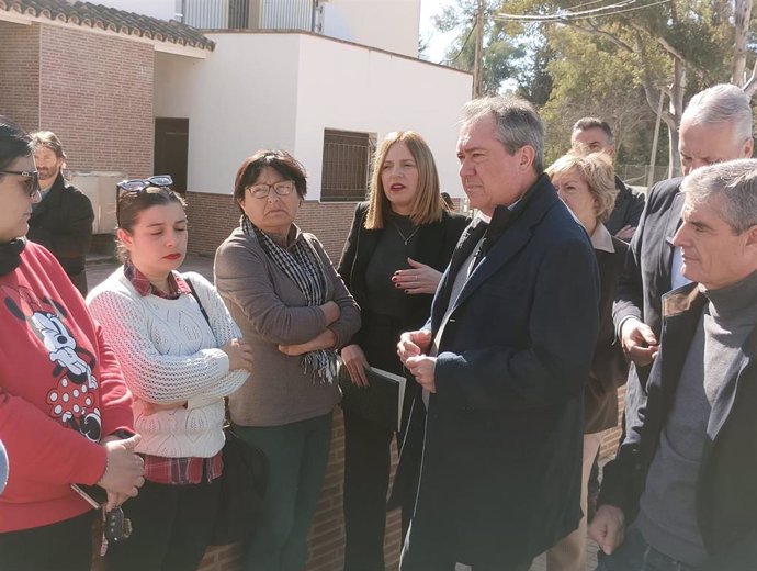 El secretario general del PSOE-A, Juan Espadas, en una visita a Arcos de la Frontera (Cádiz).