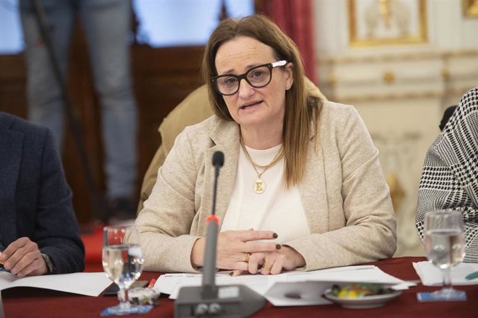 Archivo - CádizAlDía.- Diputación publica las bases para optar a 42 nuevas plazas de funcionario de carrera