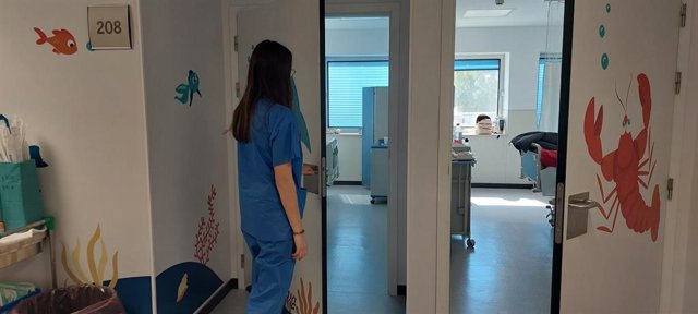 El Hospital Materno de Málaga incorpora una sala de vídeo-electroencefalografía para el diagnóstico de epilepsia en menores.