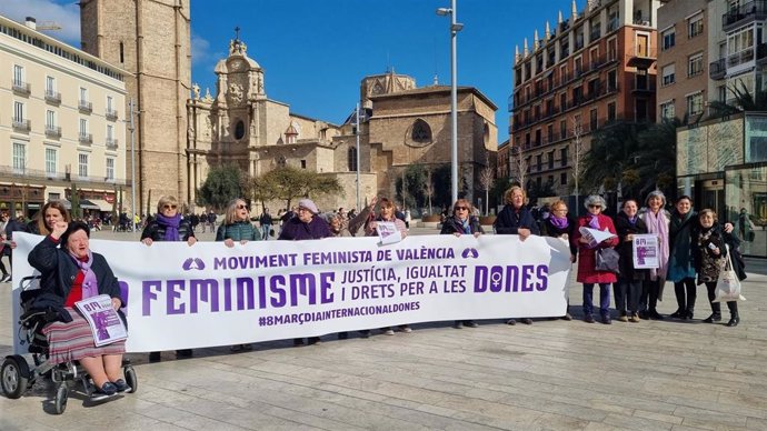 La coordinadora feminista llama a salir a la calle el 8M "unidas" para "darle un tijeretajo al rearme del patriarcado"