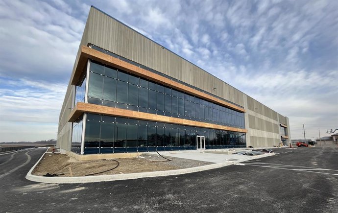 AtomVie's new facility at 10 Aeropark Blvd, Hamilton, Ontario - credit of Panattoni Development Company.