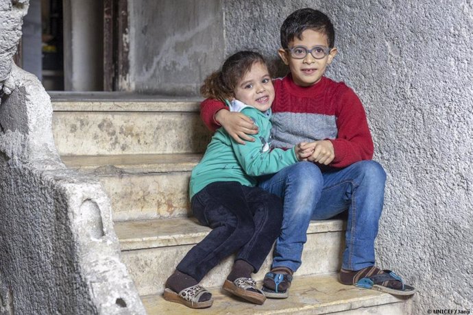 Dos hermanos en Aleppo, Siria.
