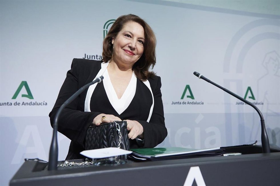 La consejera de Agricultura, Agua y Desarrollo Rural de la Junta de Andalucía, Carmen Crespo, durante la rueda de prensa posterior a la reunión semanal del Consejo de Gobierno de la Junta de Andalucía en el Palacio de San Telmo, a 1 de marzo de 2023 en
