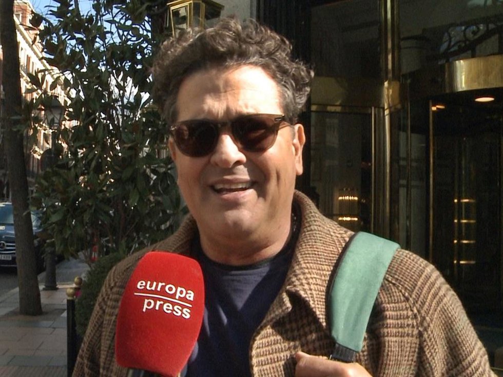 CARLOS VIVES
