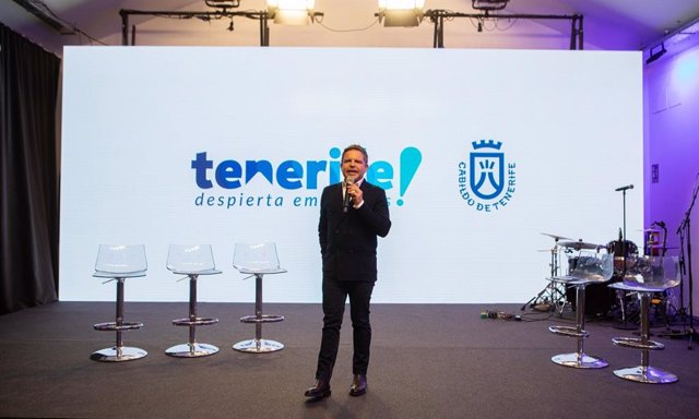 El consejero delegado de Turismo de Tenerife, David Pérez, en la presentación de los eventos de la isla para 2023