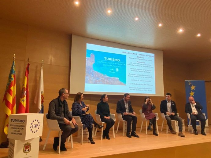 Jornada 'Turismo Sostenible e Innovador en los Municipios', organizada por la Federación Española de Municipios y Provincias (FEMP)