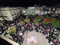 Concentración en El Rubio (Sevilla) en memoria de la adolescente asesinada por su novio y en apoyo a su familia