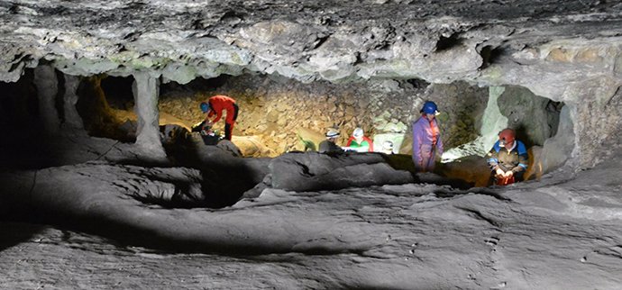 Archivo - Un equipo de investigadores internacionales hallan el genoma humano más antiguo del sur de la Península Ibérica en una cueva de Granada