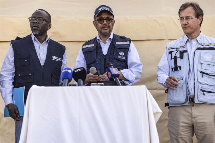 El director general de la Organización Mundial de la Salud (OMS), Tedros Adhanom Ghebreyesus, durante una rueda de prensa en un hospital en el paso de Bab al Haua, en la frontera entre Turquía y Siria