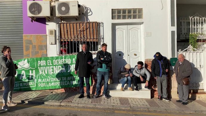 Podemos agradece el trabajo de los colectivos sociales para evitar los desahucios, a la vez que exige al gobierno municipal que se ponga del lado de la gente más vulnerable.