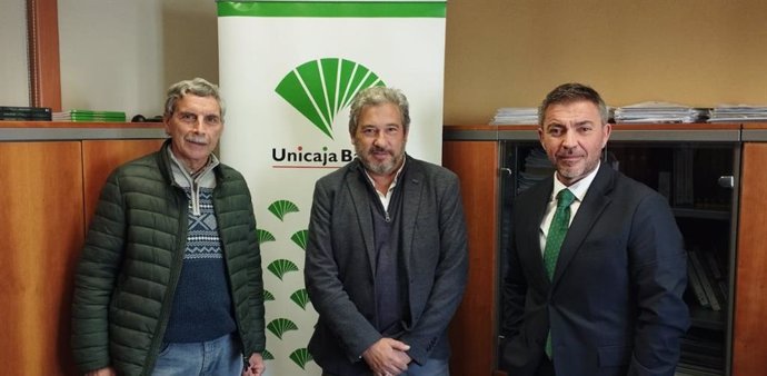 Unicaja Banco firma convenio con la Asociación de Empresarios de Nerja (AEN).