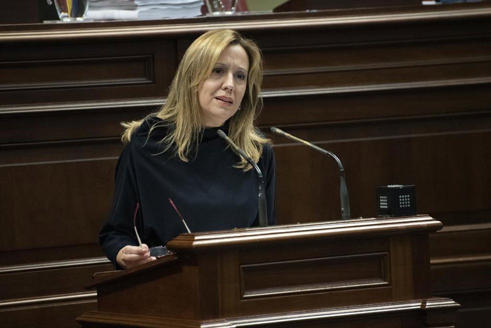 Archivo - La diputada de CC, Rosa Dávila