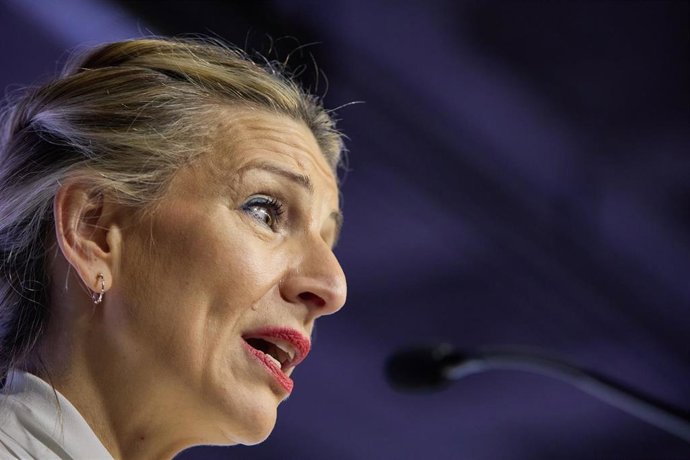 La vicepresidenta segunda y ministra de Trabajo y Economía Social, Yolanda Díaz, ha instado a Ferrovial a que mantenga los puestos de trabajo en España.