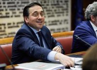 Albares habla por teléfono con su homólogo iraní para solicitar la liberación del español encarcelado