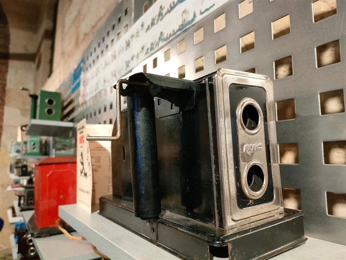 Algunos artilugios que se pueden ver en la exposición NIC.