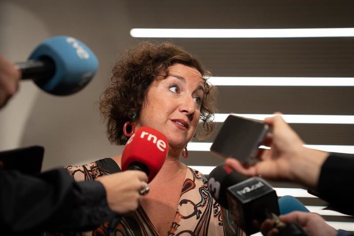 Archivo - La portavoz del PSC en el Parlament de Catalunya, Alicia Romero, ofrece declaraciones a los medios de comunicación. Foto de archivo.