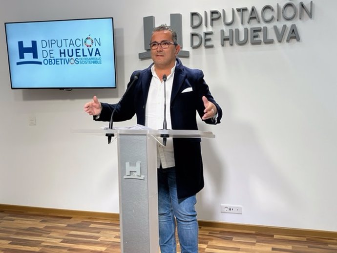 El portavoz del grupo socialista y del equipo de gobierno en la Diputación, Salvador Gómez.