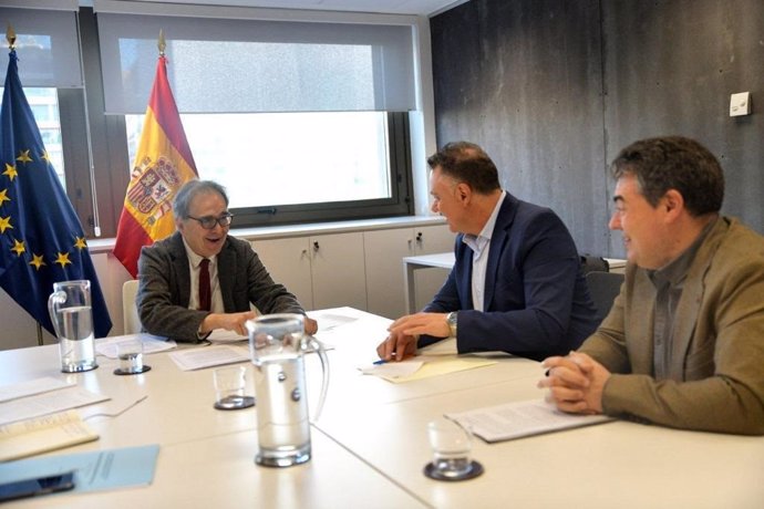 Reunión de representantes de Por Andalucía y Unidas Podemos con el ministro de Universidades, Joan Subirats.