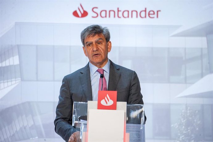 Archivo - El consejero delegado de Banco Santander, José Antonio álvarez, en la junta de accionistas de 2021.