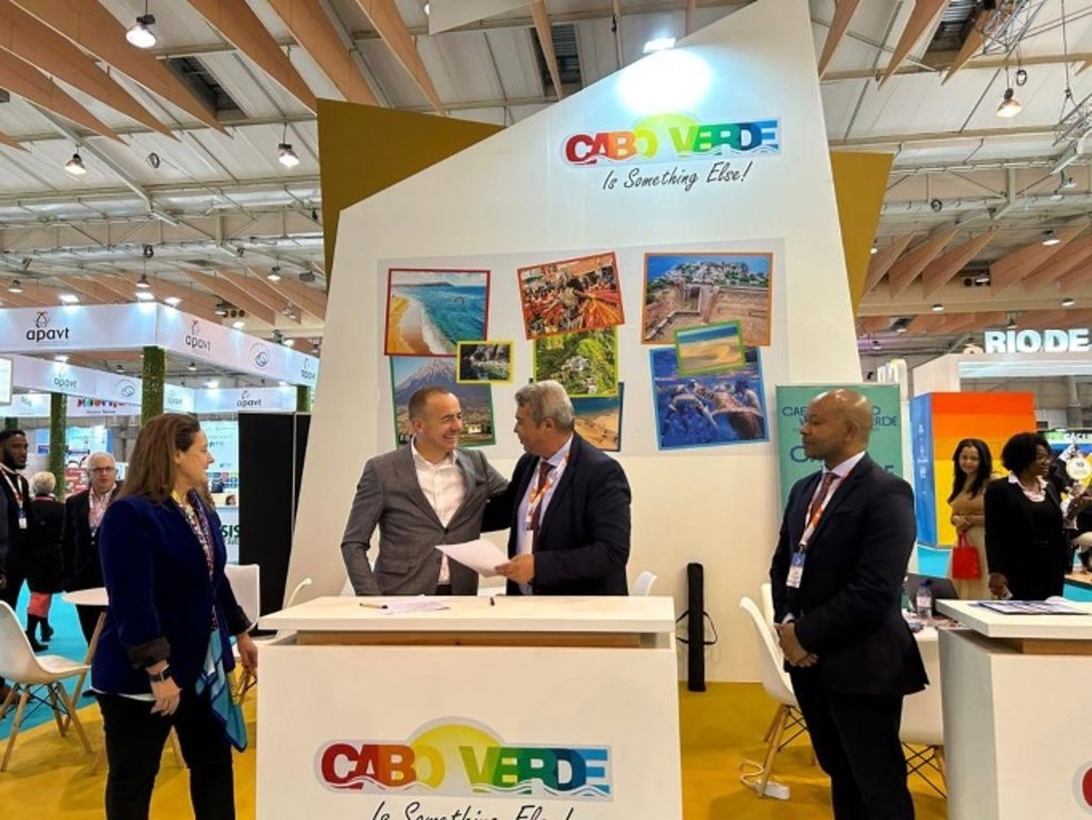 Soltour y Cabo Verde cierran un acuerdo para promocionar el destino africano con vuelos semanales en verano.