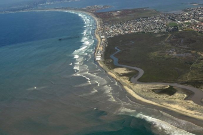 Aguas contaminadas en Imperial Beach (California)