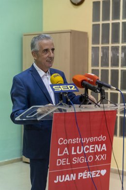 El alcalde de Lucena y candidato del PSOE a la reelección, Juan Pérez.