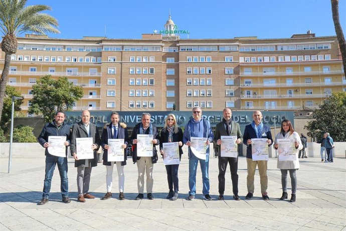 Responsables de ambos centros hospitalarios, en la presentación de la carrera benéfica, en una imagen de archivo.