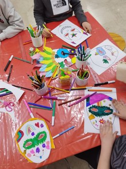 Las actividades en los museos incluyen también talleres de manualidades, como este de carnaval que tuvo lugar en el MUBAM