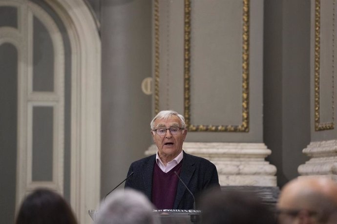 El alcalde de Valncia, Joan Ribó, durante un acto en el salón de Cristal del Ayuntamiento