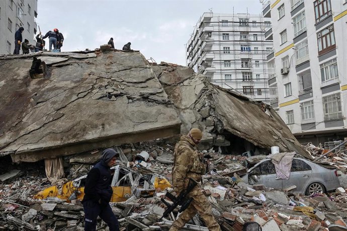 Daños materiales en Diyarbakir a causa de los terremotos del 6 de febrero en el sur de Turquía