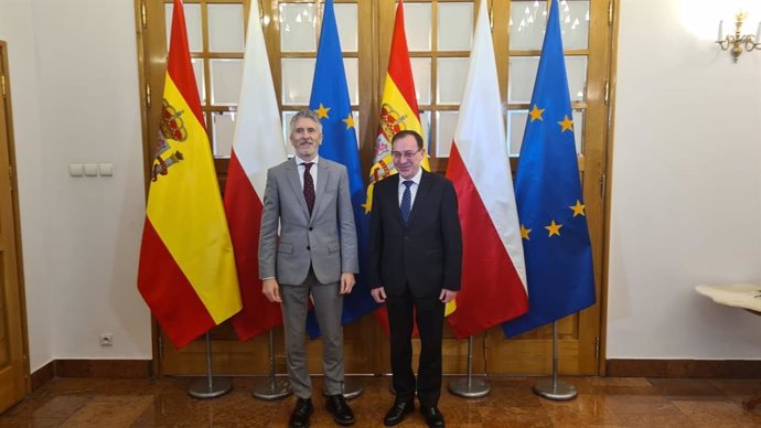 El ministro del Interior, Fernando Grande-Marlaska, se reúne con el director ejecutivo de Frontex, Hans Leijtens