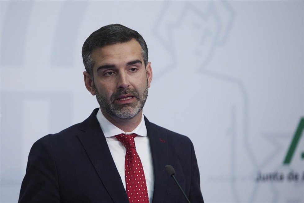 El consejero de Sostenibilidad, Medio Ambiente y Economía Azul de la Junta de Andalucía y portavoz del gobierno, Ramón Fernández-Pacheco, en una imagen de archivo. 