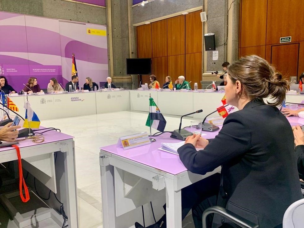 La consejera de Igualdad y Cooperación para el Desarrollo, Isabel Gil Rosiña, en la Conferencia Sectorial de Igualdad