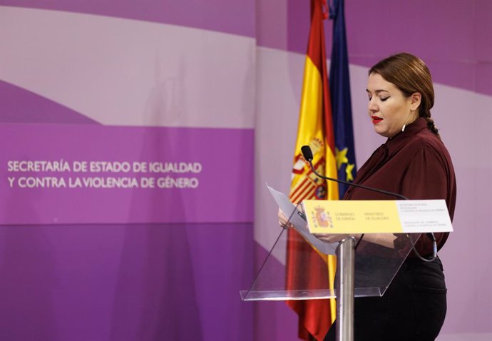 La secretaria de Estado de Igualdad y contra la Violencia de Género, Ángela Rodríguez, atiende a los medios de comunicación tras la reunión de la Conferencia Sectorial de Igualdad, en el Ministerio de Igualdad, a 3 de marzo de 2023, en Madrid (España). 