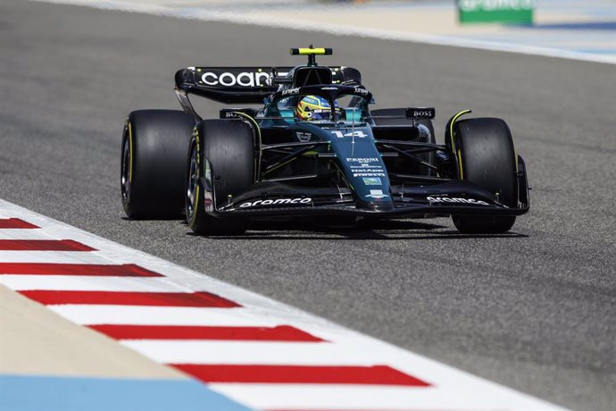 14 ALONSO Fernando (spa), Aston Martin F1 Team AMR23, action during the Formula 1 Aramco pre-season testing 2023 of the 2023 FIA Formula One World Championship from February 23 to 25, 2023 on the Bahrain International Circuit, in Sakhir, Bahrain - Photo