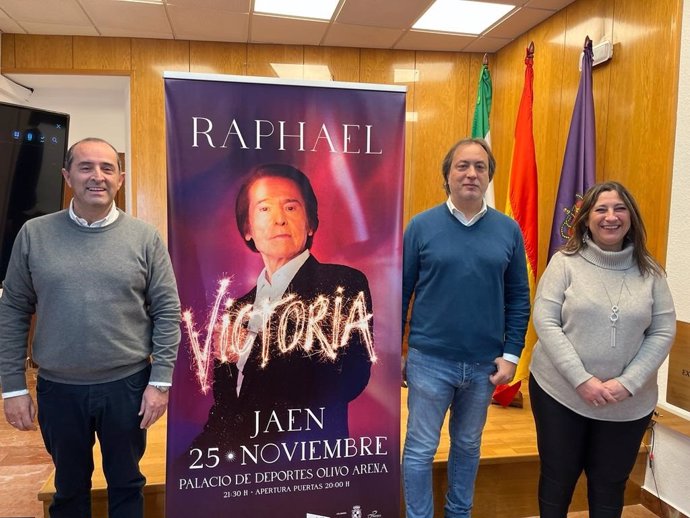 Presentación del concierto de Raphael en el Olivo Arena