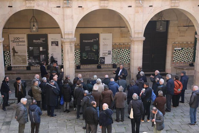 Inauguración de la exposición '100 anys d'Einstein a Catalunya' en el Institut d'Estudis Catalans (IEC) por el centenario de la visita del científico alemán a Catalunya