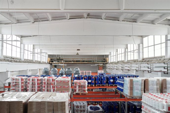 Archivo - Un centenar de empresas plásticas y químicas lanza un sistema colectivo de gestión de envases industriales y comerciales