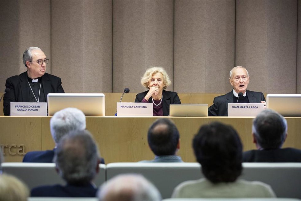 Manuela Carmena participó ayer en un coloquio organizado por la revista Vida Nueva y la editorial PPC
