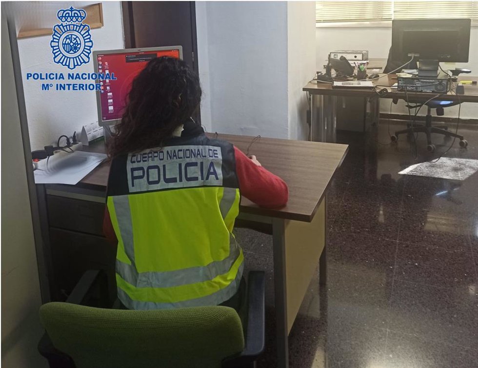 Agente de la Policía Nacional. Recurso.