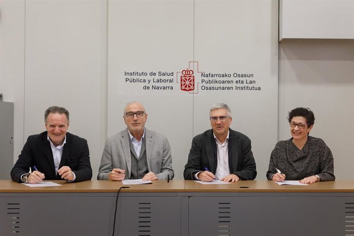 (I-D): El Director General De Formación Profesional Del Departamento De Educación, Tomás Rodríguez; El Director General De Salud, Carlos Artundo; El Director General De Educación, Gil Sevillano, Y La Directora Gerente Del ISPLN, Marian Nuin