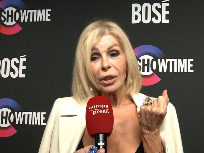 BIBIANA FERNÁNDEZ EN LA PRESENTACIÓN DEL BIOPIC 'BOSÉ'